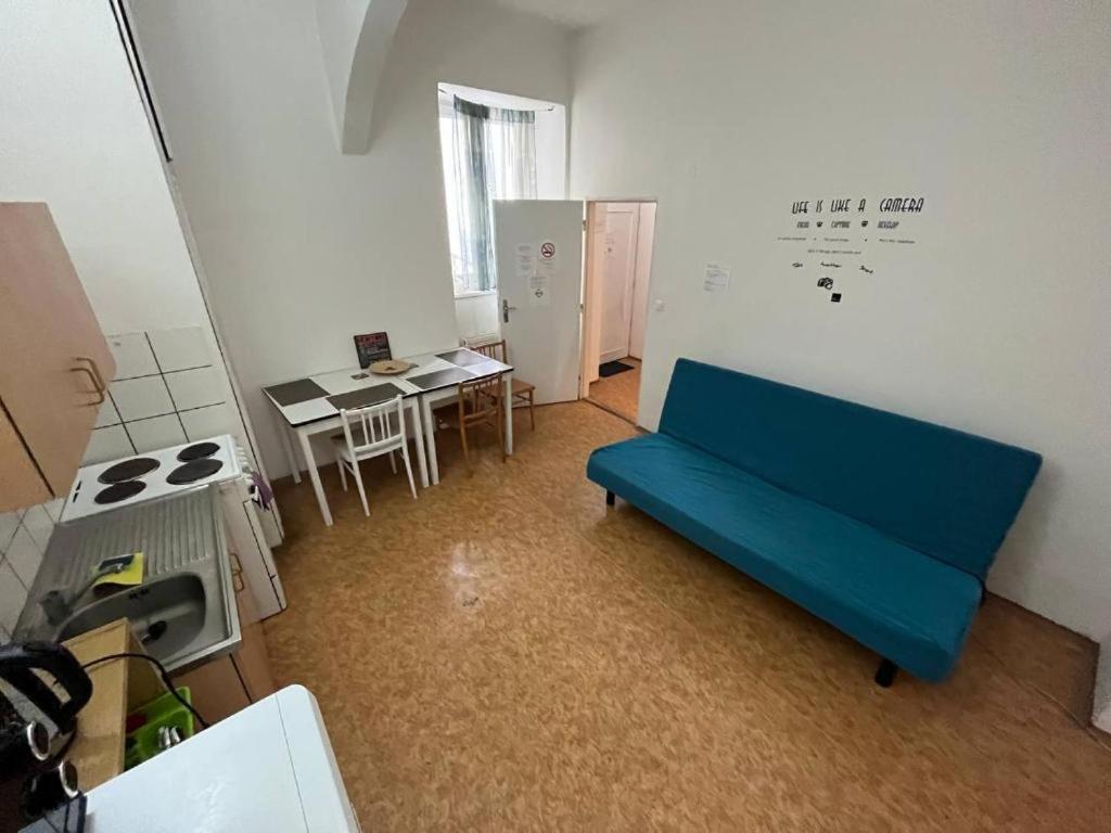Near Main Railway And Bus Station, Vankovka Apartment Brno