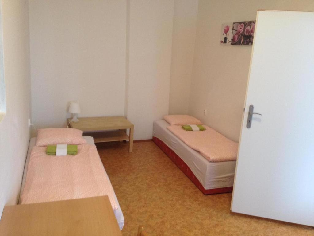 Near Main Railway And Bus Station, Vankovka *
