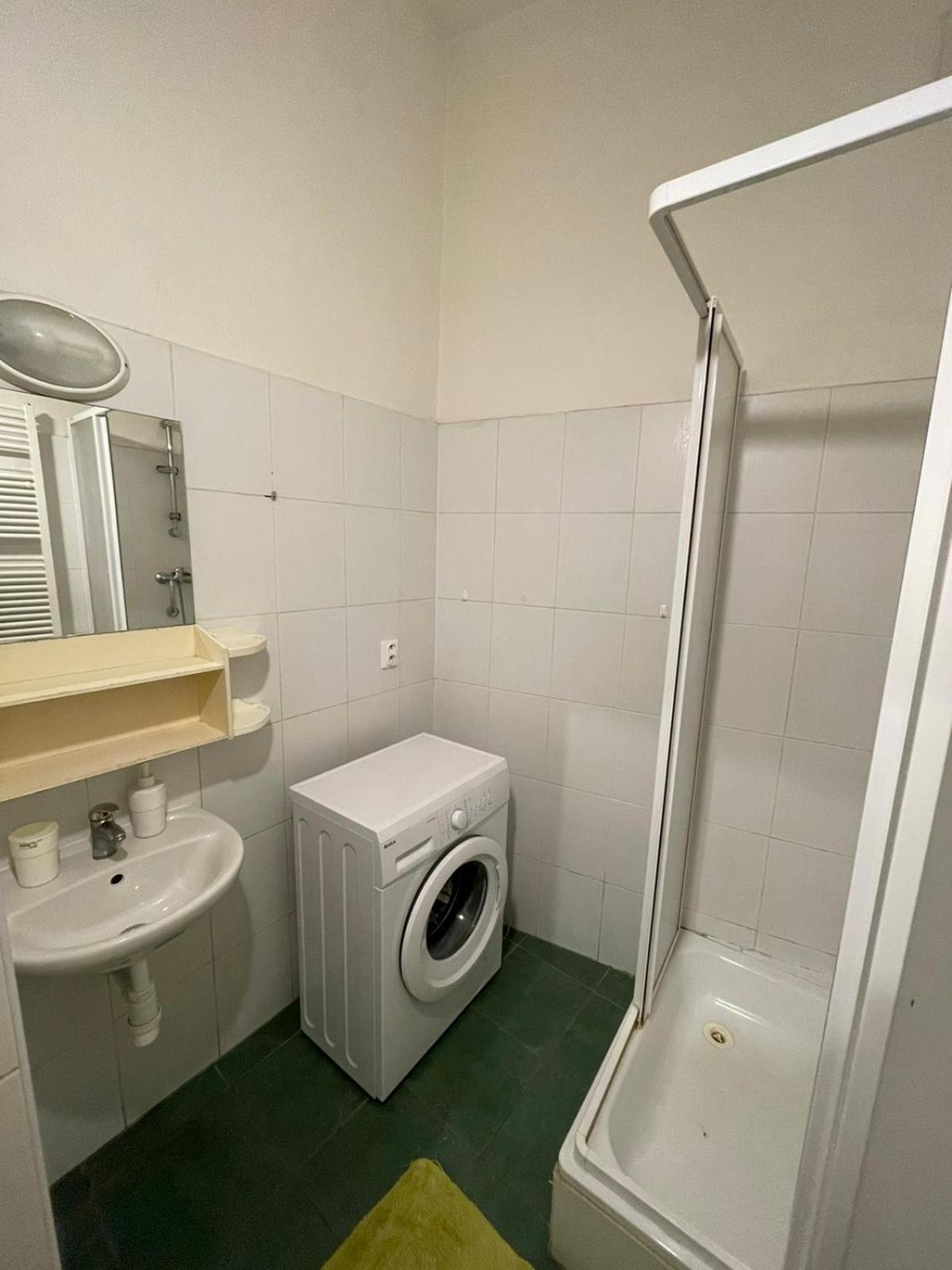 Near Main Railway And Bus Station, Vankovka *