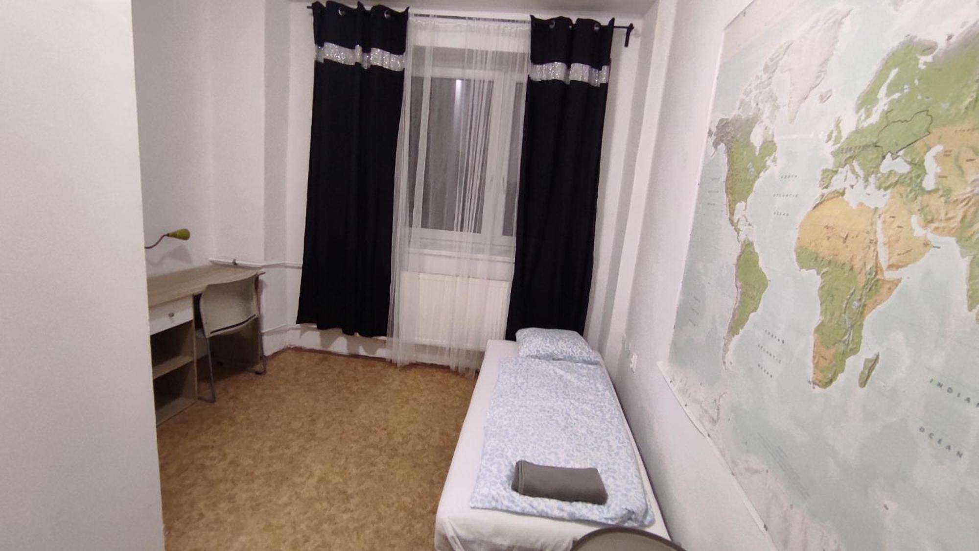 Near Main Railway And Bus Station, Vankovka Apartment