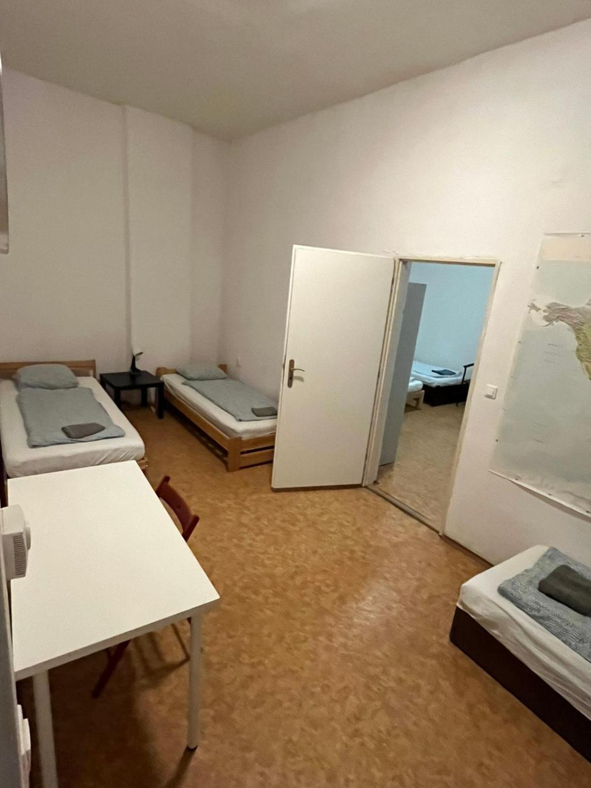 Near Main Railway And Bus Station, Vankovka Apartment Brno