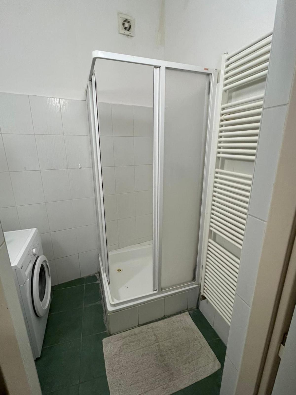 Near Main Railway And Bus Station, Vankovka Apartamento *